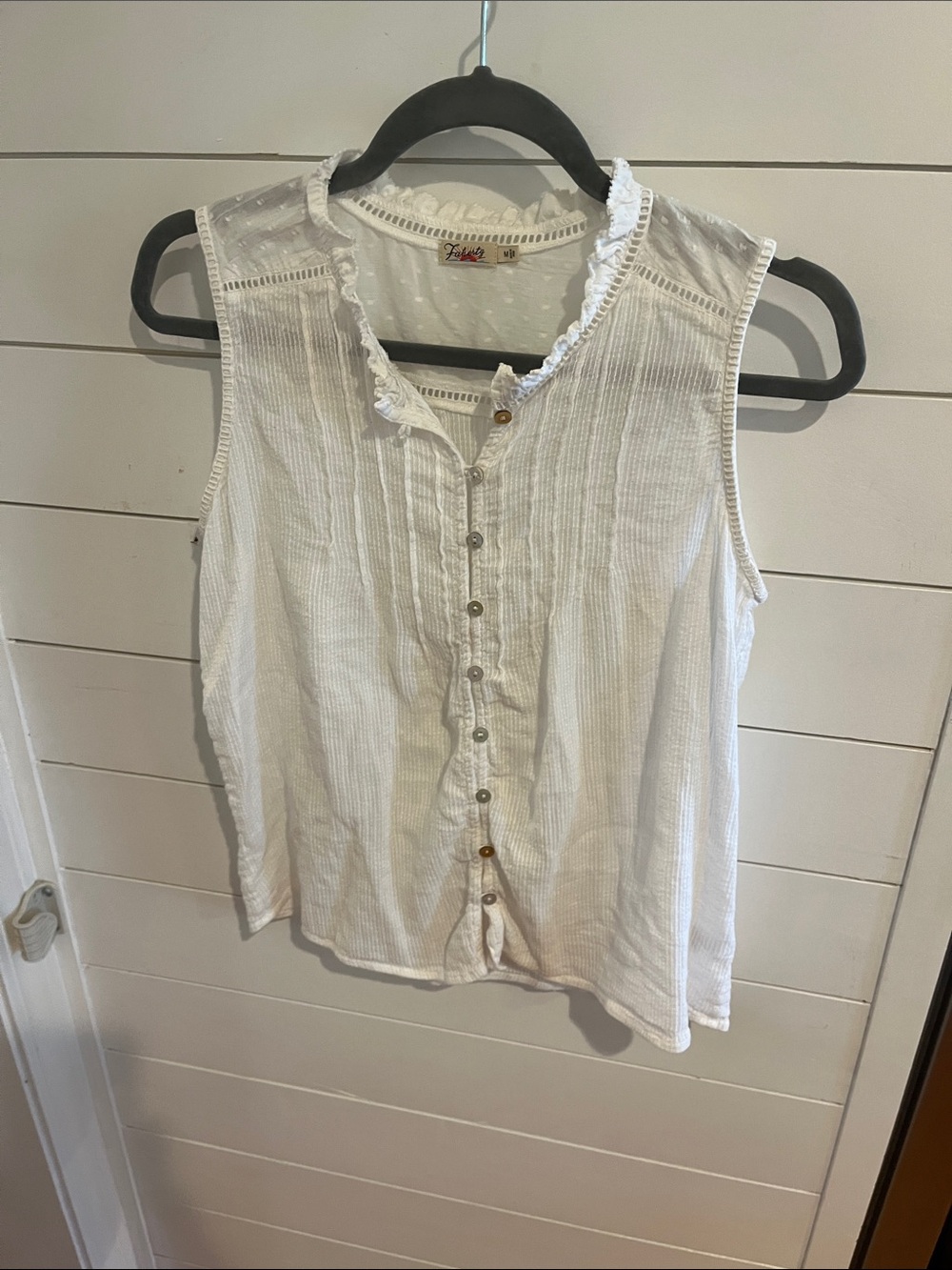 Faherty White Sleeveless organic cotton Button-Front Pintuck Blouse medium